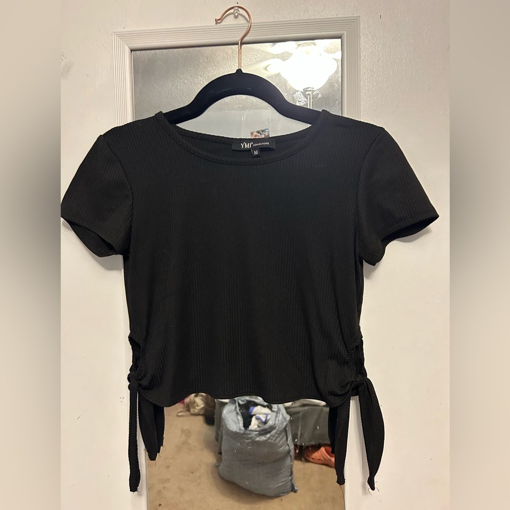 Black Cropped top